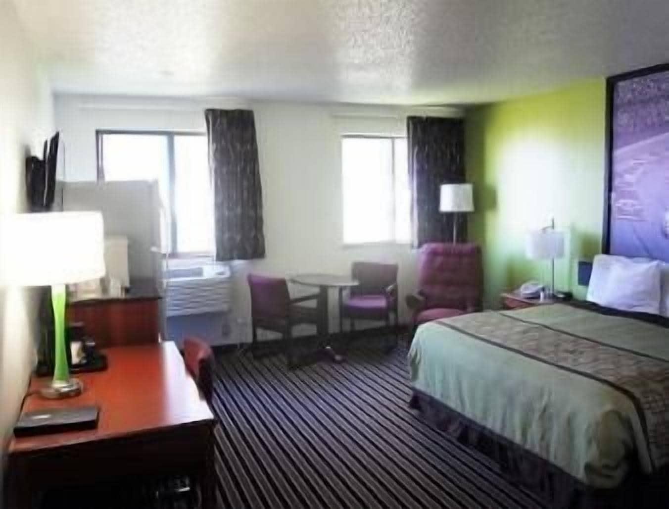 Motel Super 8 By Wyndham South Boston Va Extérieur photo