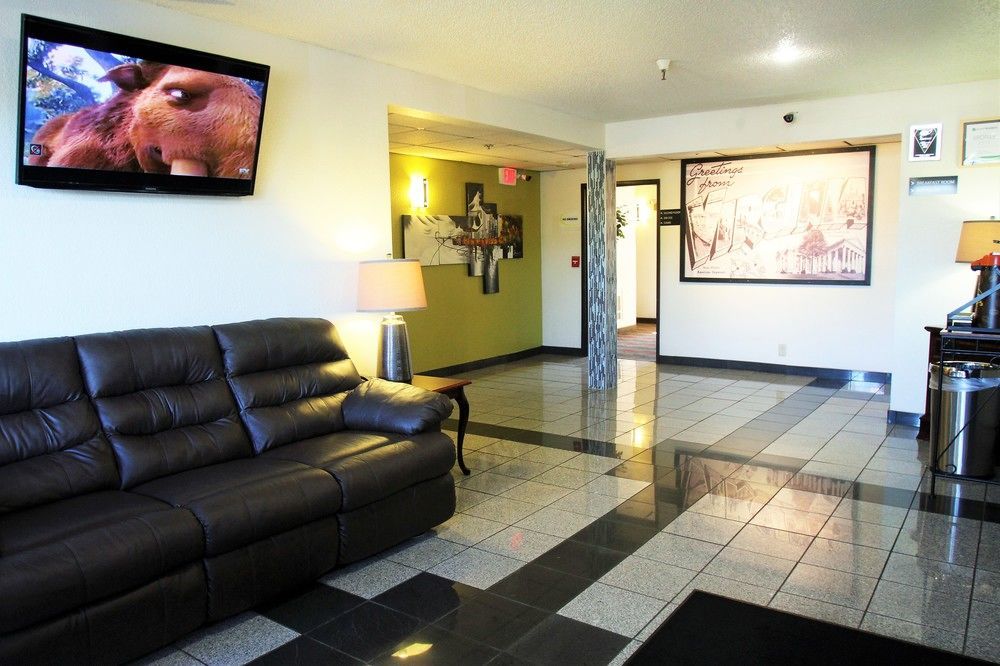 Motel Super 8 By Wyndham South Boston Va Extérieur photo